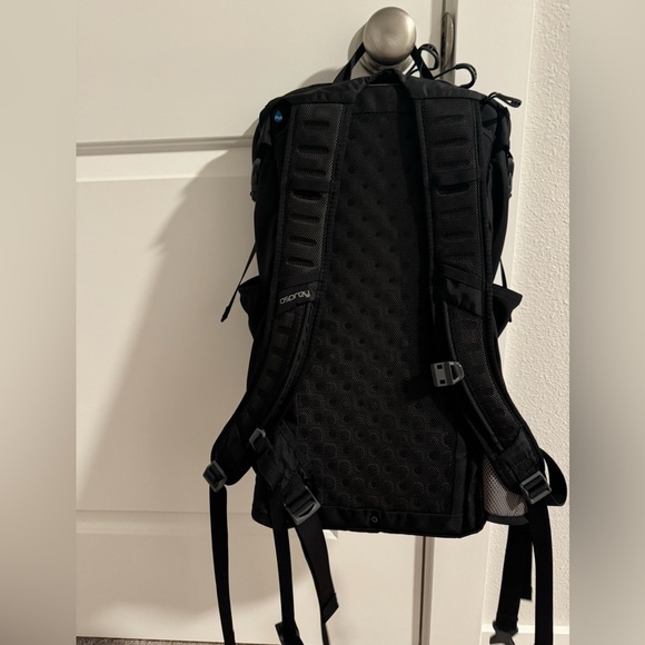 Osprey Skarab 22L Backpack - Picture 2 of 7